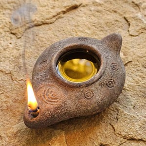 Ancient-Style Clay Oil Lamp - Jerusalem lamp - Holy land lamp - Ancient oil lamp - Olive oil lamp
