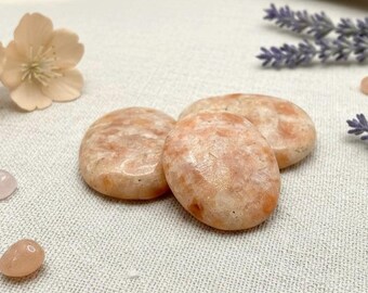 Sunstone – Healing Stone (3–4 cm) | Energy, Joy of Life & Creativity | Crystal to Strengthen Self-Confidence