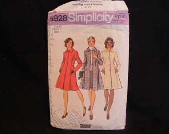 1970s Simplicity Sewing Pattern 5928, Princess Coat In Misses' and Half-Sizes