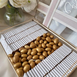 Caja de bombones de 150 piezas - Regalos y recuerdos de boda personalizados, regalos de compromiso - Regalos de chocolate para invitados de boda - Caja personalizada, Caja de bombones