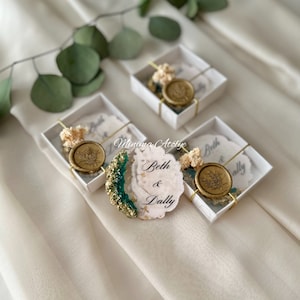 Customized Green Wedding Magnet Favor,Engagement Favor,25th 50th Anniversary Favor,Save The Date Magnet Favors,Nikkah Favor, Wedding Gift,