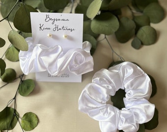 Bachelorette Scrunchie Party Favors, Memorable Wedding Favors, Hen Do Scrunchies, Bridesmaid Satin Hair Scrunchies, Bridal Hair Ties Favors