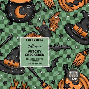 Könnte beinhalten: Nahtloses digitales Muster mit Halloween-Motiv. Das Design zeigt Hexenhüte, Fledermäuse, Kürbisse, Kessel und Sterne auf einem grün karierten Hintergrund. Der Text "Halloween Witchy Checkered" ist enthalten.