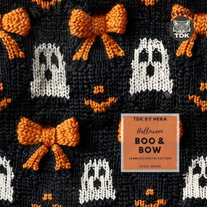 Peut inclure: Un motif numérique sans couture représentant un fond en tricot noir avec des fantômes blancs et des nœuds orange. Le texte "TDK BY NEHA Halloween BOO & BOW Seamless Digital Pattern 12'X12' 300 DPI" est dans un cadre blanc avec une bordure orange.