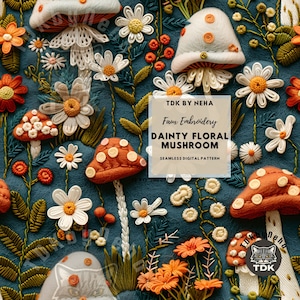 Puede incluir: Un patrón digital sin costuras que presenta un diseño caprichoso de hongos y margaritas bordadas sobre un fondo azul verdoso. El patrón se titula "Hongo floral delicado" y es de TDK by Neha.