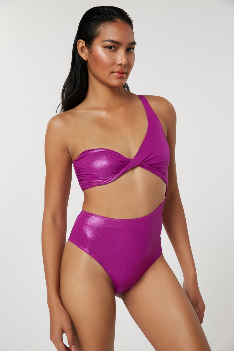 One shoulder one piece bathing suit with front twist cut outs Fuchsia