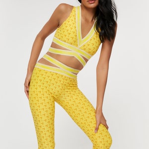 V-neck top and leggings with logo Yellow