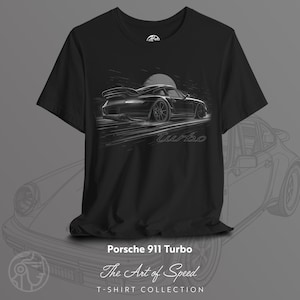 Puede incluir: Camiseta negra con una ilustración blanca de un Porsche 911 Turbo. El diseño incluye la palabra "turbo" y un sol. También está presente el texto "Porsche 911 Turbo" y "The Art of Speed".