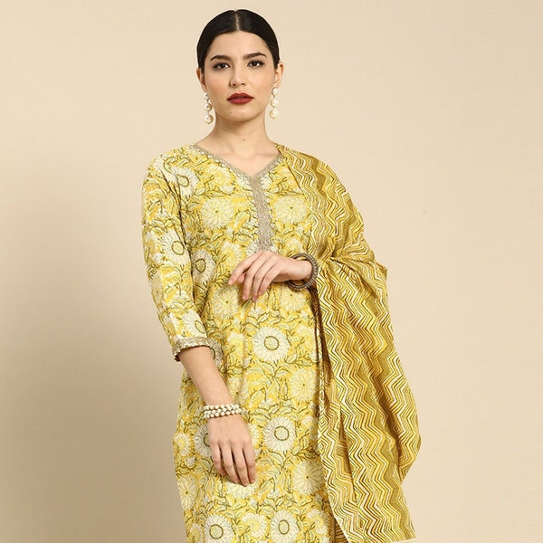 Women Kurta Set - Yellow Floral Printed Beads & Stones Kurta Set, Punjabi Suit, Salwar Kameez, Embroidery Suit, Wedding Wear, Kurti Set