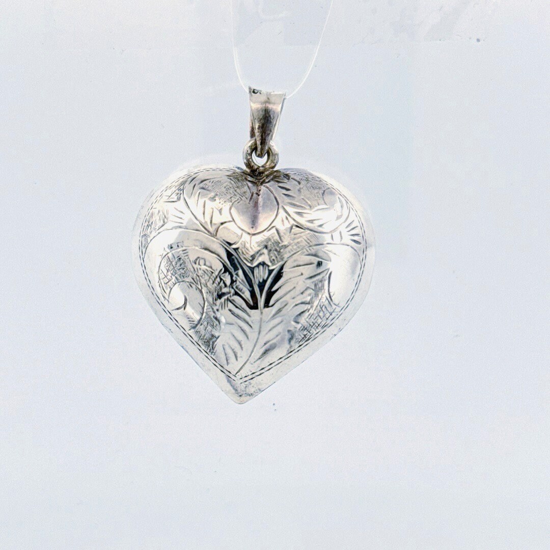 アクセサリー vintage silver925 heart locket pendant 925 Sterling Silver Detailed Heart Locket Keepsake Pendant