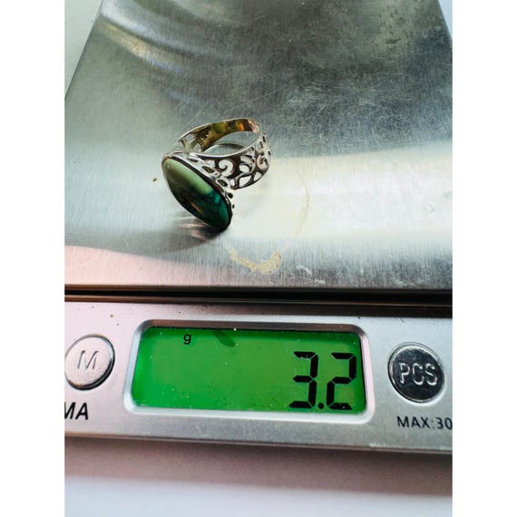 Anello A Fascia Recarlo In Oro Bianco Con Diamanti Bianchi Taglio Brillante E Smeraldi Verdi Taglio Rotondo - Foto 9