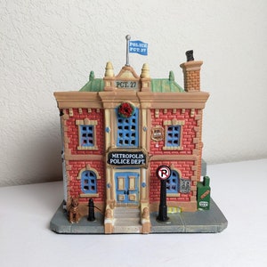 Christmas Village Metropolis Police Dept, RARE Lemax Carole Towne Metropolis Police Dept, Retired Lemax Police Department