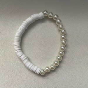Pearl and white clay beads Bracelet,Clay Beaded Bracelet,Clay Bead, Handmade, Gift, Bracelet,Bead Bracelet,Stretch Bracelet,pearl bracelet