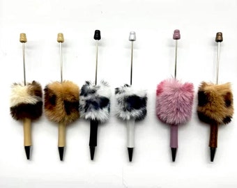 Animal print feathered pens