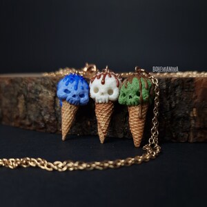 Totenkopf-Eistüte-Anhänger-Halskette, Totenkopf-Eistüte, Eis-Sommer-Halskette, Polymer-Ton-Bastel-Halskette, Lebensmittel-Halskette