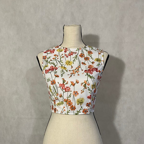 Tie Back Top | Handmade by Maison Ryden - Top for summer - Tee-shirt - open back top - gift - floral print - node - dos-nu - fait main