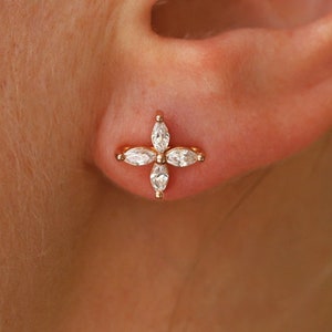 Aretes de diamantes en oro de 14 k, aretes de moissanita marquesa, aretes tipo botón, flor de loto, aretes de moissanita minimalistas delicados
