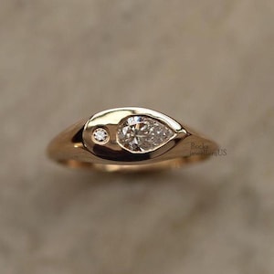 Handmade Solid Gold Moissanite Diamond Signet Ring / Tear Drop Diamond Gold Ring/ 14k Yellow Rose Signet Ring / Moissanite Pear Diamond Ring
