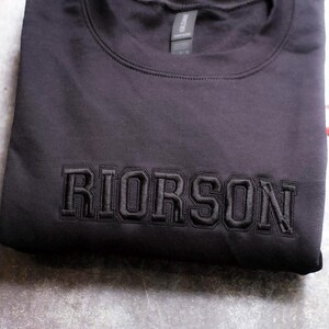 Sudadera bordada de Riorson, Xaddy, camiseta de Xaddy, camiseta de Xaden Riorson, suéter de lectura de Fourth Wing, regalo para amantes de los libros, camiseta de libros imagen 3