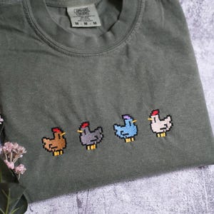 Stardew Valley Chicken embroidered Sweatshirt, Perfect Gift for Gamers, Stand out with Gaming-inspired Fashion, Handcrafted Gaming Apparel