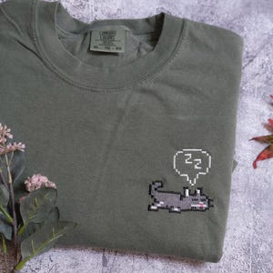 EMBROIDERED Pixel Valley Cat, Tired cat Perfect Gift for Gamers, Stand out with Gaming-inspired Fashion, Handcrafted Gaming Apparel