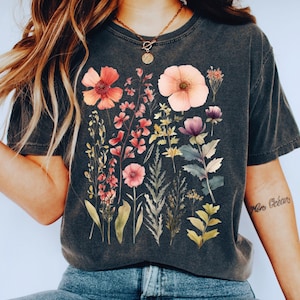 Vintage Wildflowers, Cottagecore, Goblincore shirt, Boho wildflowers shirt, Botanical Aesthetic,  Forestcore, Garden Lover, Green Witch