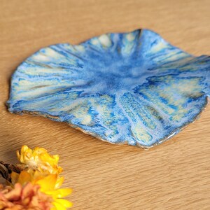 Coupelle fleur en céramique Bleu moyen et beige