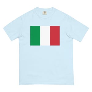 Italy Flag T-Shirt - Classic Italia Tee with Italian Pride Design - Perfect Italy Gift for Travel & Heritage Lovers