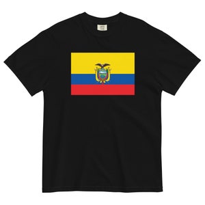 Ecuador Flag T-Shirt | Vintage Ecuadorian Heritage Tee | Unisex Patriotic Shirt for Ecuador Pride | Gift for Ecuador Fans & Expats
