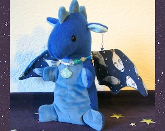 Plush dragon (he love seals!) - cute dragon plushie (he love seals!)