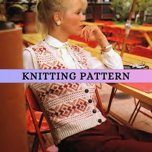 Pode incluir: Um colete de malha com um padrão geométrico em vermelho e branco, usado sobre uma camisa branca com gola. O colete tem uma frente abotoada. O texto "KNITTING PATTERN" é exibido na imagem.