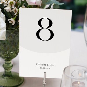 Minimalistische Tischnummern Kartenvorlage, bearbeitbare Hochzeitstischnummern, Tischnummern Drucke 3x5, 5x7, 4x6 bearbeiten mit Corjl | Nummer: TN110