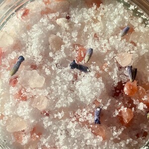 Bath Salts Lavender Relaxation Gift | Epsom Salt Soak for Stress Relief | Spa Gift for Her Under 30 | Natural Bath Soak Himalayan Salt Bild 6