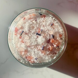 Bath Salts Lavender Relaxation Gift | Epsom Salt Soak for Stress Relief | Spa Gift for Her Under 30 | Natural Bath Soak Himalayan Salt Bild 3