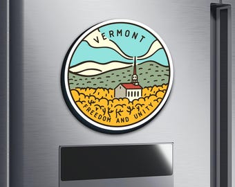 Vermont Round Wooden Fridge Magnet - Travel Souvenir Gift