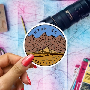 Wyoming Travel Sticker, State Badge Souvenir, Wyoming Suitcase Decal, Vacation Stickers