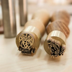 Sello de cerámica personalizado Sello de arcilla de relieve personalizado Sello de firma de relieve de arcilla de polímero personalizado Sello de metal personalizado Sello de logotipo personalizado