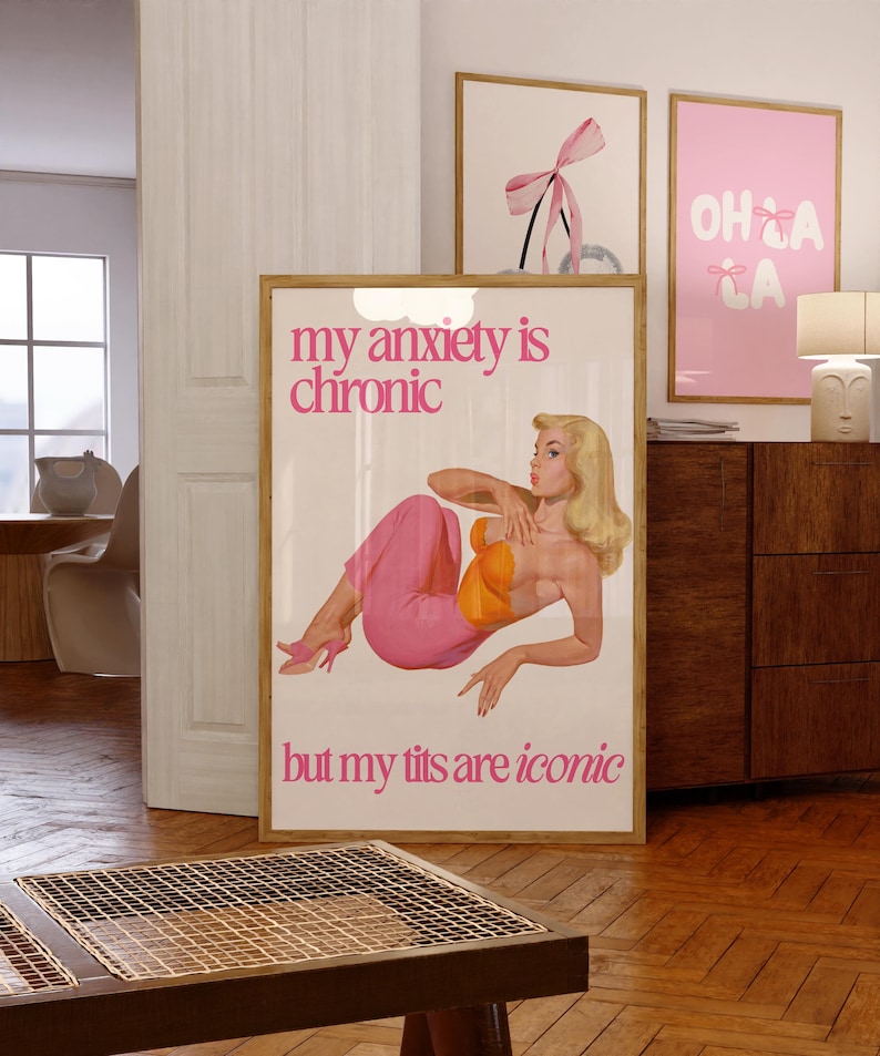 Mulher retro engraçado citação ansiedade social cartaz na moda dona de casa do vintage arte da parede impressão estética decoração do apartamento 60s 70s download digital imagem 1