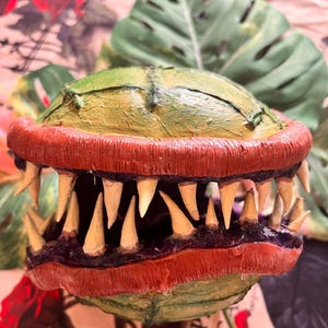 Little Shop of Horrors Puppet - Etsy