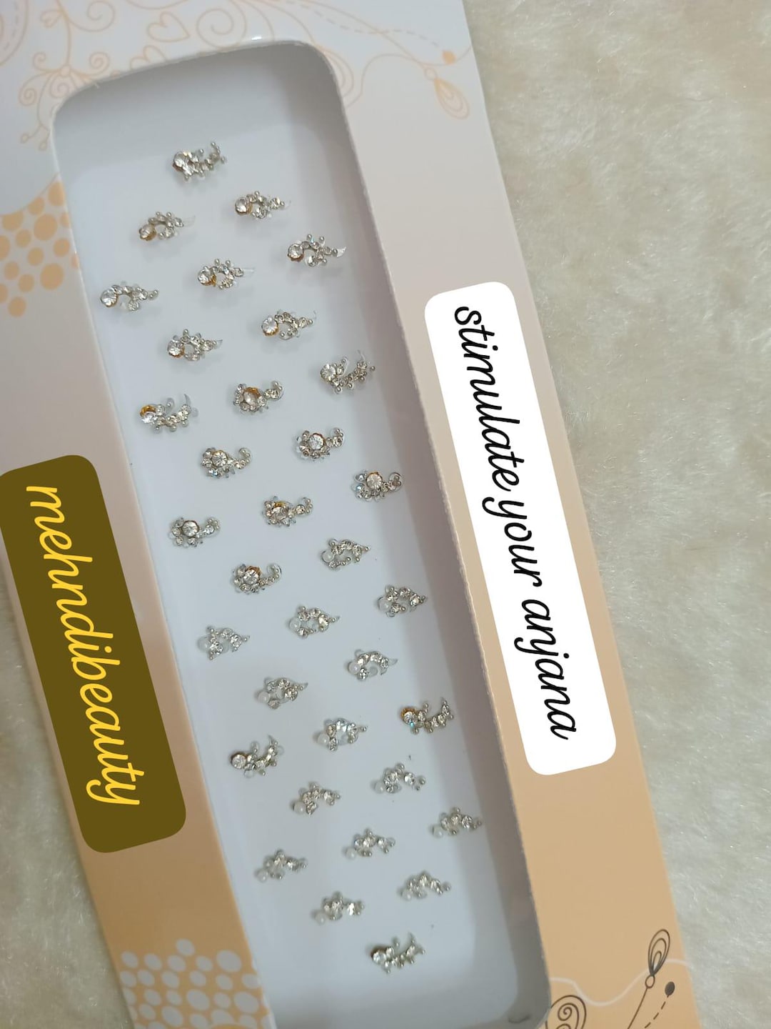 Bindi Set White Pearl Bindi Set | Bridal Kundan Maang Tikka, Face Gems - Etsy