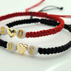 Pulseras INİTİAL DE PAREJA PERSONALIZADAS con letra / Pulseras personalizadas para socios a juego / Conjunto de pulseras para parejas / Regalo para bf gf