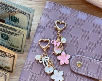 Daisy Chain Charms