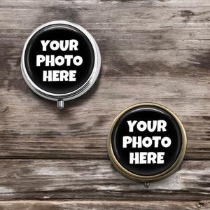 Op maat gemaakte handgemaakte ronde pillendoos * Zilver of brons - Aangepast cadeau Gepersonaliseerd jouw ontwerp Decoratief persoonlijk cadeau Foto op maat