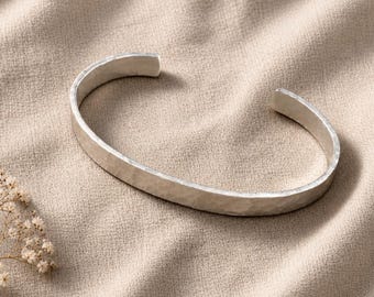 Hammered Aluminum Cuff Bracelet Minimalist Boho Jewelry Adjustable Silver Wrist Cuff Gift for Her