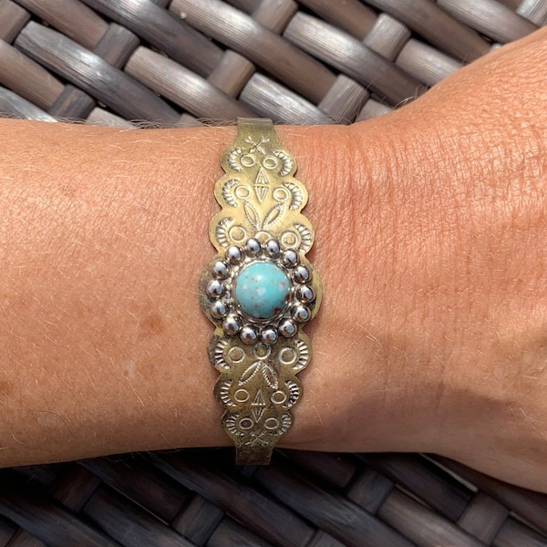 Silver Antique Cuff Bracelet with Round Blue Green Turquoise Circa 1910