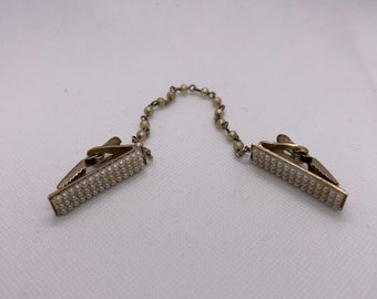 Vintage Faux Pearl Sweater Clip Chain