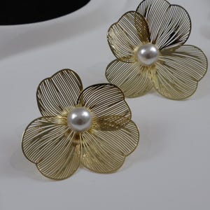 Floral Pearl Earrings – Faux Pearl Flower Studs – Gift for Her UK/US