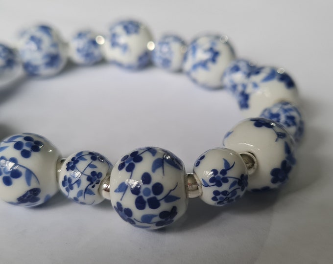 Hand painted ceramic beaded bracelet