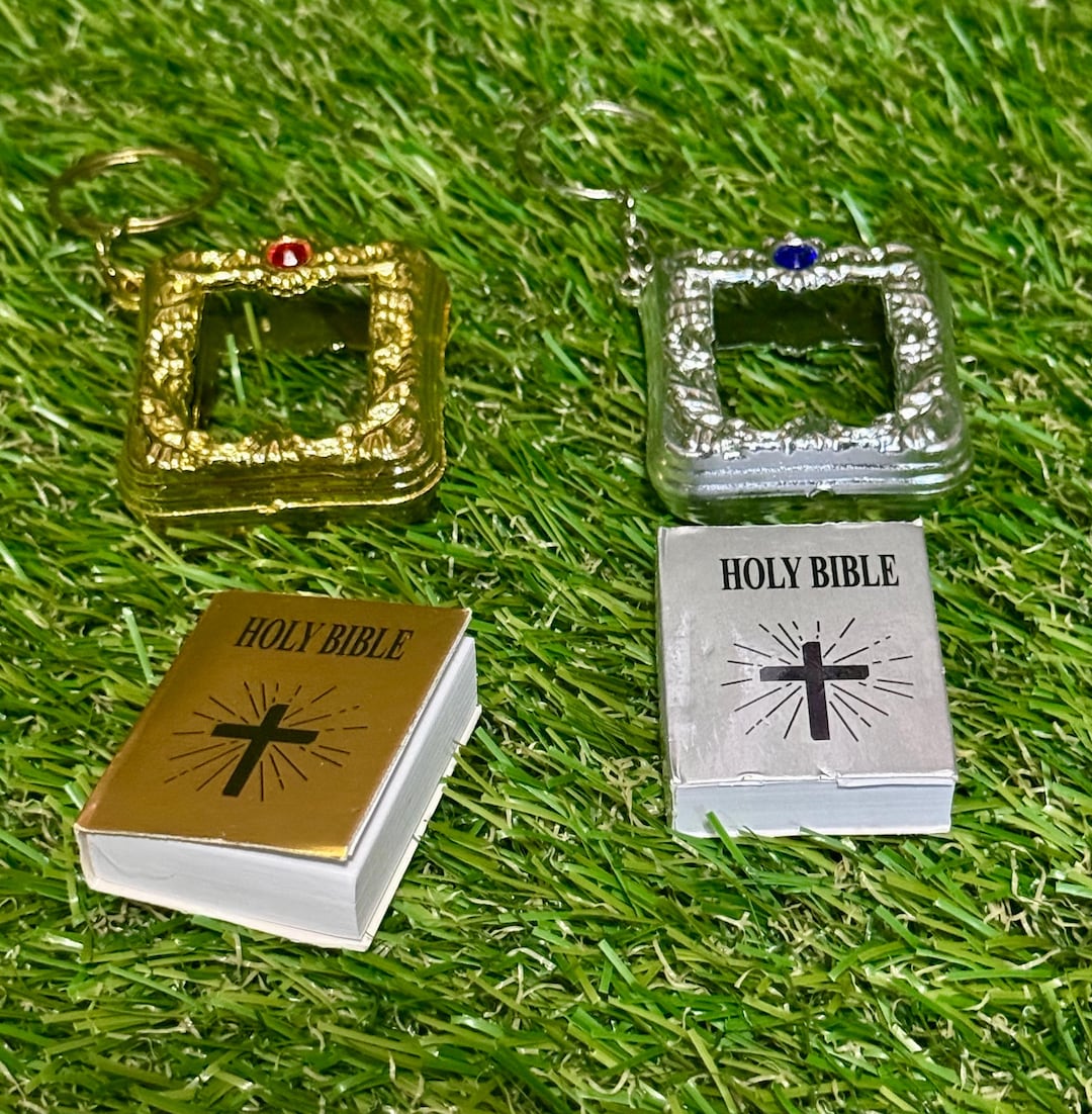 Mini Holy Bible Keychain – Religious Christian Keyring. Gold & Silver ...