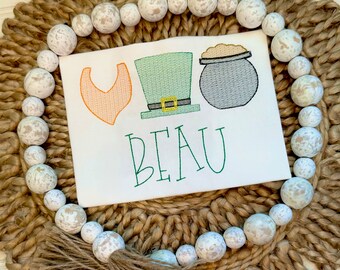 St. Patrick's Day pot met goud klaverborduurwerk / monogram t-shirt / baby peuter jongensshirt gepersonaliseerde outfit met lange mouwen bubble romper